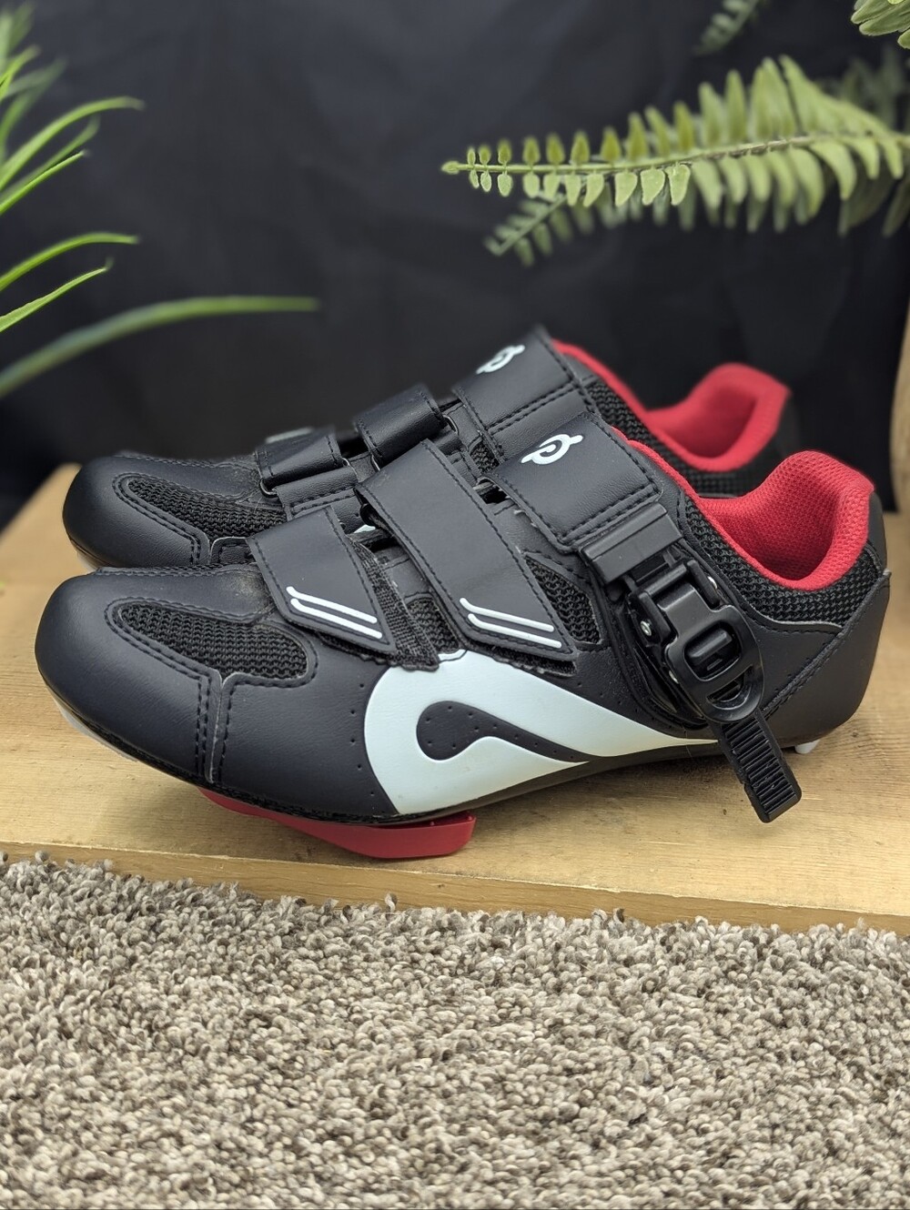 Peloton Black Riding Women's Size 38(7) Peloton Biking Shoes